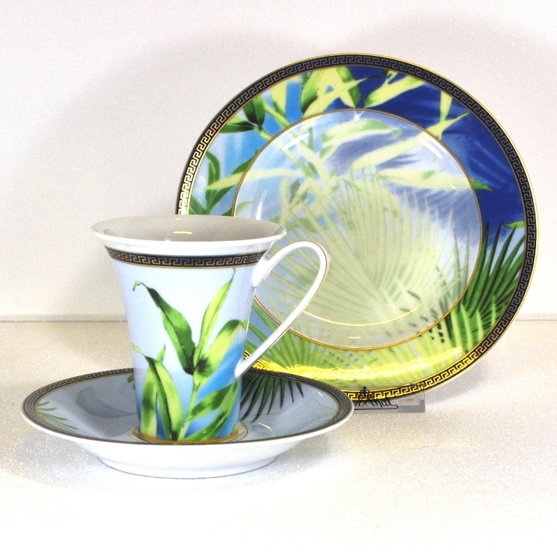 Пирожковая тарелка Versace Jungle (Фарфор Rosenthal, Германия) Пирожковая тарелка Versace Jungle (Фарфор Rosenthal, Германия)Фарфор Rosenthal, Германия<br>Пирожковая тарелка<br>Versace Jungle<br>Материал - фарфор<br>Производитель: Rosenthal, Германия<br>