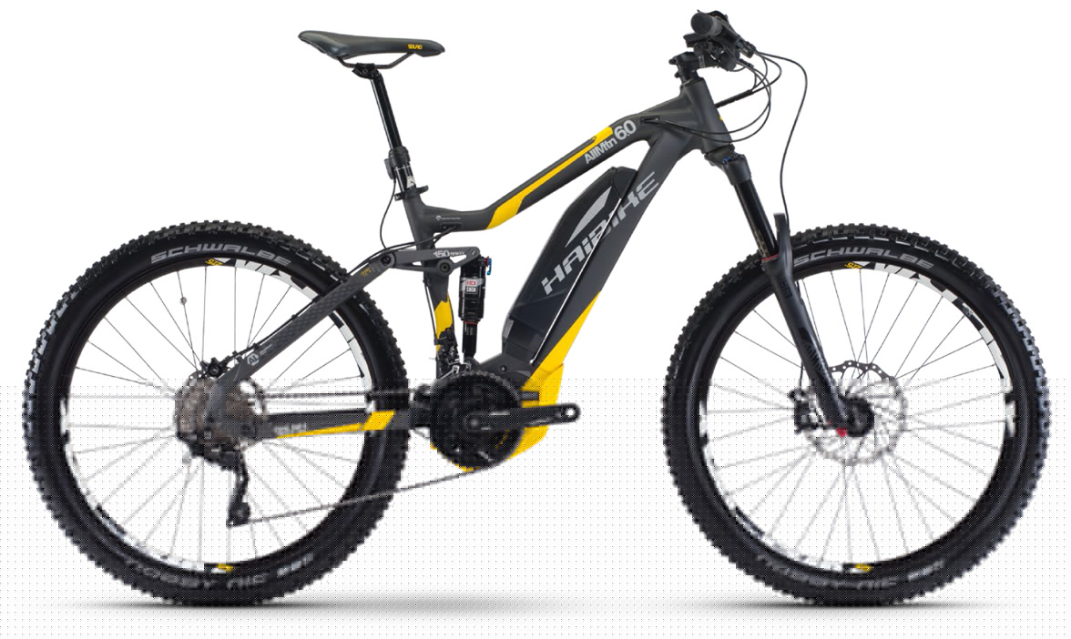 Haibike Sduro AllMtn 6.0 (2017) Haibike Sduro AllMtn 6.0 (2017)Мужские<br>Haibike Sduro AllMtn 6.0 – это невероятно маневренный и надежный байк, оснащенный двумя подвесками для большей уверенности на дороге. Рама изготовлена из алюминия по современной технологии hydroformed, ее геометрия обеспечивает великолепную маневренность. Воздушно-масляная вилка RockShox Yari RC 27,5 Plus обеспечивает слаженную работу подвески. Колеса диаметром 27,5 дюймов – отличный выбор для уверенного преодоления препятствий, а дисковые гидравлические тормоза Magura – дополнительный плюс всей современной конструкции.<br>
