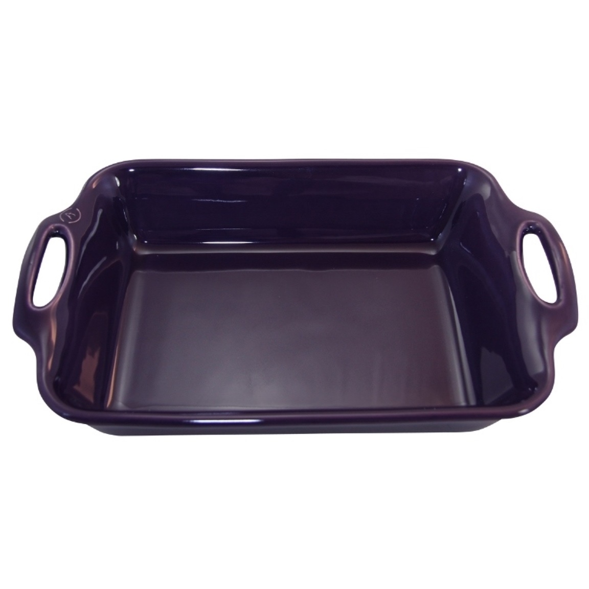 Форма квадратная 26,5 см Appolia Harmonie EGGPLANT 223126526 Форма квадратная 26,5 см Appolia Harmonie EGGPLANT 223126526Формы для запекания (выпечки)<br>Форма квадратная 26,5 см Appolia Harmonie EGGPLANT 223126526<br> <br>Одна из новейших коллекций Harmonie выполнена в современном стиле. 7 модных цветов. Выполненная из Eco-пасты Ceram , как и другие коллекции, он предлагает много возможностей. В ней можно запекать разнообразные блюда, а так же использовать при сервировке, подавая готовый кулинарный шедевр сразу на обеденный стол. Закругленные углы облегчают чистку. Легко использовать. Большие удобные ручки. Прочная жароустойчивая керамика экологична и изготавливается из высококачественной глины. Прочная глазурь устойчива к растрескиванию и сколам, не содержит свинца и кадмия. Глина обеспечивает медленный и равномерный нагрев, деликатное приготовление с сохранением всех питательных веществ и витаминов, а та же долго сохраняет тепло, что удобно при сервировке горячих блюд.<br>