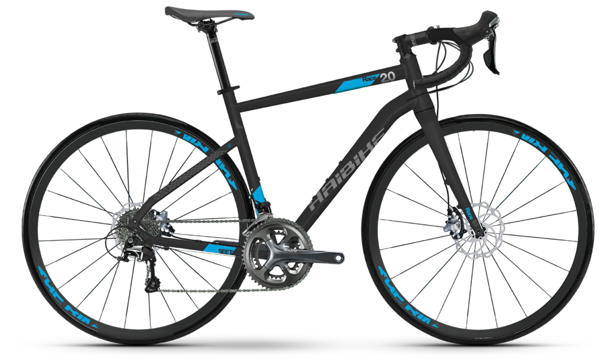 Haibike Seet Race 2.0 (2017) Haibike Seet Race 2.0 (2017)Горные<br>Haibike Seet Race 2.0 – один из самых удачных шоссейников своего класса. Легкая и прочная рама из алюминия позволит ему нестись по шоссе с огромной скоростью, оставляя соперников далеко позади. Отсутствие амортизации также благоприятно сказывается на аэродинамике – за счет снижения веса байк движется еще быстрее. Надежные ободные тормоза TRP Spyre C останавливают велосипед моментально. Переключатели продвинутого уровня от Shimano Tiagra позволяют мягко менять режим скорости и двигаться еще динамичнее.<br>