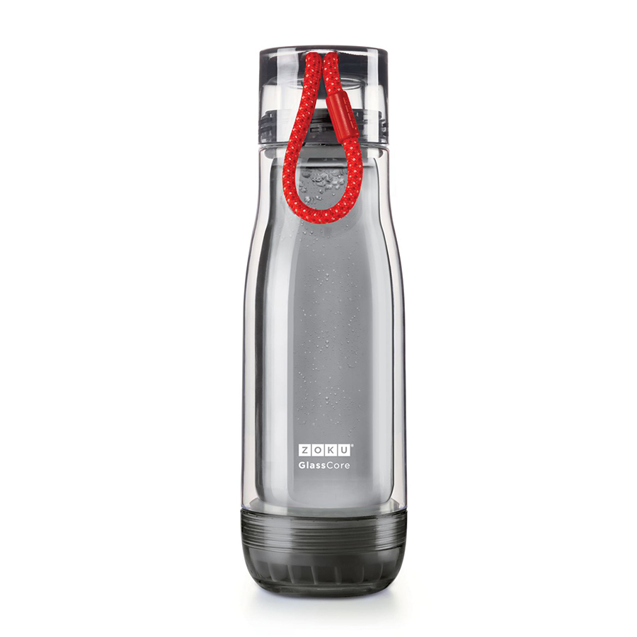 Бутылка Zoku Active 480 мл красная ZK128-AC-RD Бутылка Zoku Active 480 мл красная ZK128-AC-RDНовинки<br>Бутылка Zoku Active 480 мл красная ZK128-AC-RD<br> <br>Компактная бутылка Zoku Active идеально подойдет для тех кто регулярно занимается спортом и любит активный образ жизни. Герметичная конструкция защитит напитки от пролития а силиконовые накладки не дадут изделию разбиться при падении. В качестве основного материала изготовления производителем было использовано боросиликатное стекло за счет чего бутылка имеет не только привлекательный внешний вид но и высокую износостойкость. В нее можно налить как холодные так и горячие напитки температура которых будет поддерживаться длительное время благодаря плотной фиксации крышки и двойным стенкам корпуса. Доступные цветовые решения: красный голубой синий зеленый фиолетовый.<br>