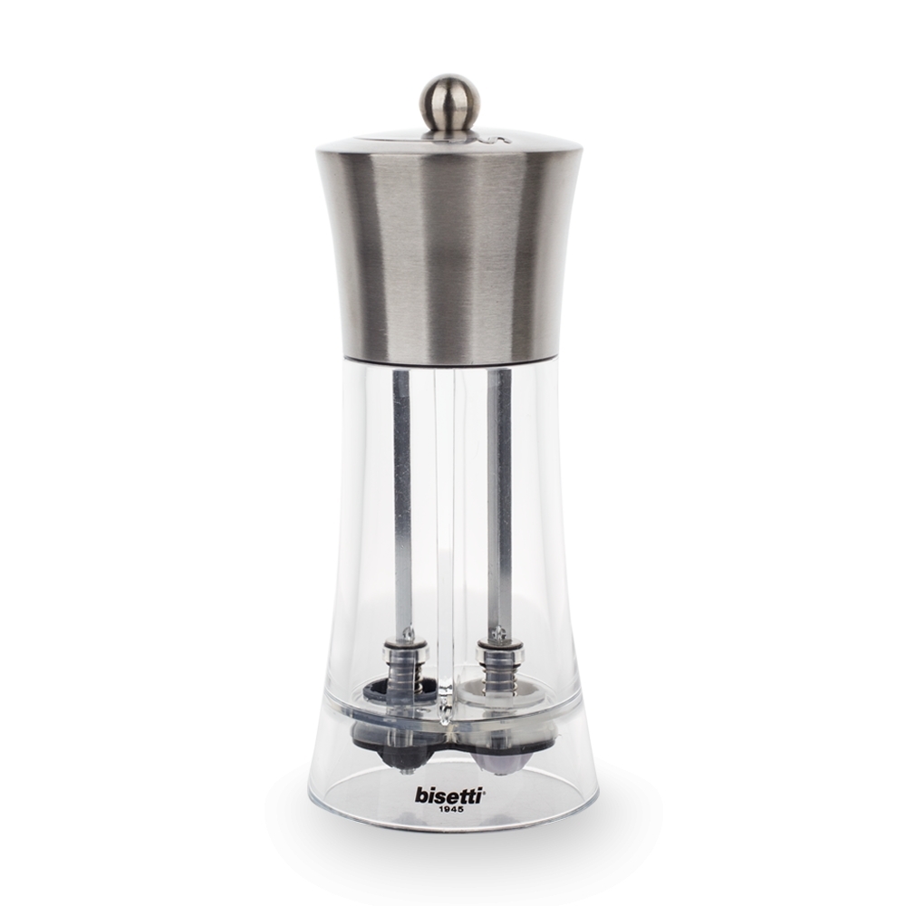 Мельница 2 в 1, перец и соль, BISETTI Dual Big 8310 Мельница 2 в 1, перец и соль, BISETTI Dual Big 8310Солонки и перечницы<br>Мельница 2 в 1, перец и соль, BISETTI Dual Big 8310<br> <br>Современные материалы (акрил и нержавеющая сталь), а также функциональность делают эти мельницы чрезвычайно привлекательными.<br>Механизмы мельниц BISETTI<br>Механизм мельниц для перца изготовлен из высококачественной твердой нержавеющей стали. Два ряда зубцов обеспечивает идеальное перетирание перца. Цинковое покрытие защищает весь механизм от возможного окисления, обеспечивая непревзойденную износостойкость.<br>Механизм мельницы для соли изготовлен из высокопрочной керамики. Все металлические детали производятся из нержавеющей стали и пищевого алюминия, что гарантирует устойчивость к коррозии.<br>Компания BISETTI дает гарантию 10 лет непосредственно на механизм мельницы. И вот уже более 70 лет не отступает от своих обещаний.<br>О компании BISETTI<br>BISETTI – итальянская компания, имеющая богатую историю, которая началась в далеком 1945 году.<br>Кустарное производство по изготовлению кухонной утвари из дерева, расположенное на севере Италии, в городе Петтенаско, в провинции Новара, на берегу живописного озера Орта, упоминалось еще во второй половине XIX века. Уже тогда изделия ручной работы этой мастерской были очень любимы местным населением.<br>В 1945 году на базе мастерской были созданы первые мельницы для перца. Основным материалом для их производства стал бук. В настоящее время в ассортименте Компании насчитывается более 200 видов различных приспособлений для перемалывания специй: механические, электрические, мельницы для специй, для кофе и различных трав.<br>Для производства мельниц используют не только бук, но и оливковое дерево, бамбук, а также и другие современные материалы: высококачественный акрил и нержавеющую сталь.<br>С 1984 года Компанией управляет Бруно Бисетти. Благодаря внедрению современных технологий и бережному отношению к традициям, BISETTI по праву является одним из лидеров по производству высококачественных мельниц и кухонной утвари.<br>Шеф-повара со всего мира давно и успешно пользуются мельницами BISETTI для придания особого вкуса блюдам при создании настоящих шедевров кулинарии. BISETTI - это разнообразие моделей на самый взыскательный вкус, различные стилевые решения и, конечно же, надежность и гарантия качества!<br>