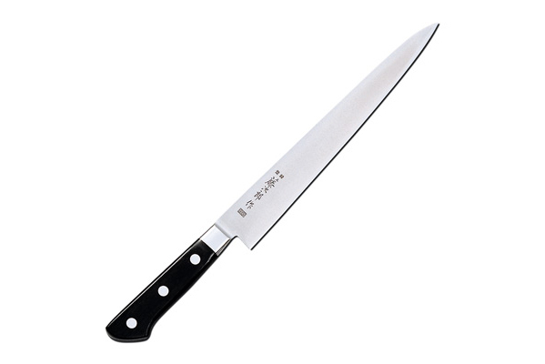Нож кухонный стальной для нарезки, слайсер (240мм) Tojiro Western Knife F-805 Нож кухонный стальной для нарезки, слайсер (240мм) Tojiro Western Knife F-805Tojiro Western Knife<br>Нож кухонный стальной для нарезки, слайсер (240мм) Tojiro Western Knife F-805<br> <br>Клинки ножей изготовлены под строгим контролем качества, имеют более высокую остроту, прочность и коррозионную стойкость, чем любые другие ножи. Клинки ножей данной серии изготовлены из стали VG-10, разработанной специально для производства ножей. Режущий слой закален до 60HRC. Более мягкие обкладки предохраняют клинки от поломки, позволяя закалить режущий слой на максимальную твердость. <br>При изготовлении ножей серии Tojiro Western Knife используется более пяти технологических операций и тратится много времени на заточку и полировку клинков. <br>Рукояти ножей серии Tojiro Western Knife имеют традиционную европейскую форму. Изготовлены из материала ECO WOOD с упором на удобство и практичность. ECO WOOD не только экологически чистый материал, но со временем имеет меньшую усадку и это означает, что рукоять остается работоспособной в течение долгого времени. Вы всегда будете чувствовать, как будто это просто новая рукоять. <br>Компания Тоджиро придает первоочередное значение прочности: при сборке рукояти используются 3 заклепки. ECO WOOD позволяет производить рукояти с меньшим количеством трещин, менее рыхлые, чем рукояти из обычного дерева. Рукоять из ECO WOOD - рукоять для профессионалов.<br>Официальный сертифицированный продавец TOJIRO<br>