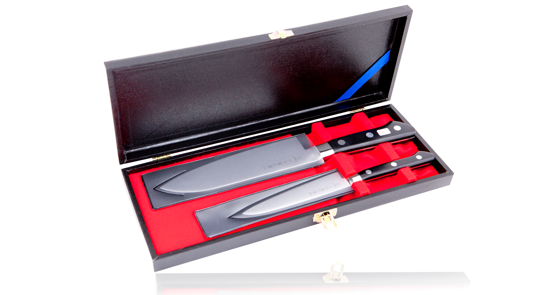 Набор из 2 кухонных ножей Tojiro Western Knife (DP-GIFTSET-C) Набор из 2 кухонных ножей Tojiro Western Knife (DP-GIFTSET-C)Tojiro Western Knife<br>Набор из 2 кухонных ножей Tojiro Western Knife (DP-GIFTSET-C)<br> <br>В наборе:<br><br>Нож кухонный стальной универсальный (120мм) Tojiro Western Knife F-801<br>Нож кухонный стальной Сантоку (170мм) Tojiro Western Knife F-503<br>Подарочная упаковка.<br><br>Клинки ножей изготовлены под строгим контролем качества, имеют более высокую остроту, прочность и коррозионную стойкость, чем любые другие ножи. Клинки ножей данной серии изготовлены из стали VG-10, разработанной специально для производства ножей. Режущий слой закален до 60HRC. Более мягкие обкладки предохраняют клинки от поломки, позволяя закалить режущий слой на максимальную твердость. <br>При изготовлении ножей серии Tojiro Western Knife используется более пяти технологических операций и тратится много времени на заточку и полировку клинков. <br>Рукояти ножей серии Tojiro Western Knife имеют традиционную европейскую форму. Изготовлены из материала ECO WOOD с упором на удобство и практичность. ECO WOOD не только экологически чистый материал, но со временем имеет меньшую усадку и это означает, что рукоять остается работоспособной в течение долгого времени. Вы всегда будете чувствовать, как будто это просто новая рукоять. <br>Компания Тоджиро придает первоочередное значение прочности: при сборке рукояти используются 3 заклепки. ECO WOOD позволяет производить рукояти с меньшим количеством трещин, менее рыхлые, чем рукояти из обычного дерева. Рукоять из ECO WOOD - рукоять для профессионалов.<br>Официальный сертифицированный продавец TOJIRO<br>