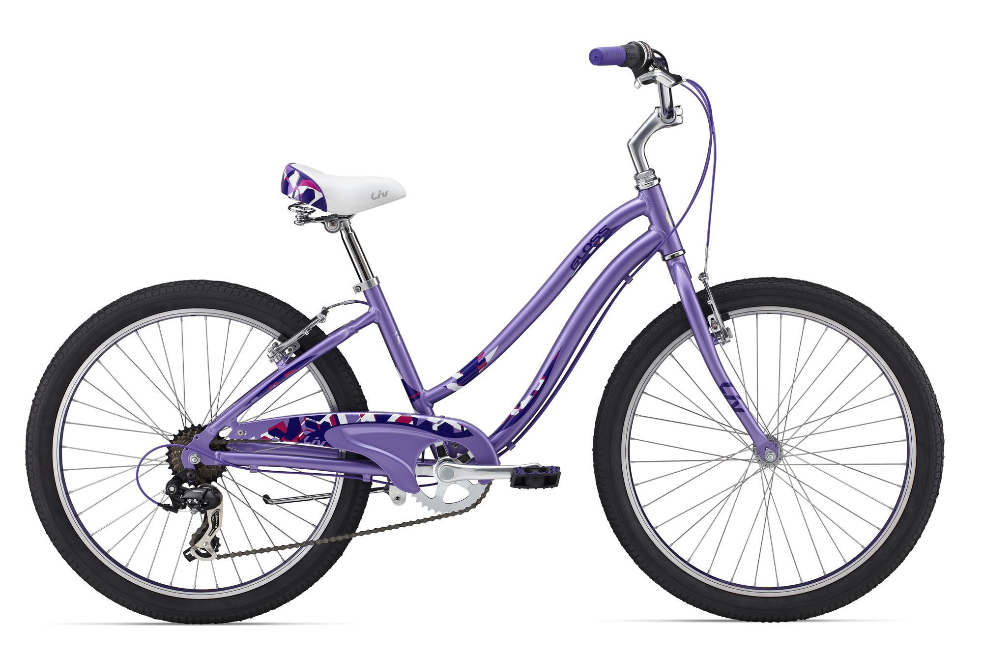 Giant Gloss 24 (2016) Giant Gloss 24 (2016)от 9 лет<br>Яркая блёсточка для настоящей королевы дорог! Стильный и накатистый Giant Gloss с размером колес 24 дюйма идеально подойдет для городского катания. Легкая рама из специального алюминия ALUXX очень удобна по посадке, а широкое мягкое сиденье, простой и эффективный ножной тормоз и 7 скоростей полюбятся всем их обладательницам. На велосипеде уже установлена защита цепи для безопасного и чистого катания, а также удобная складная подножка.<br>