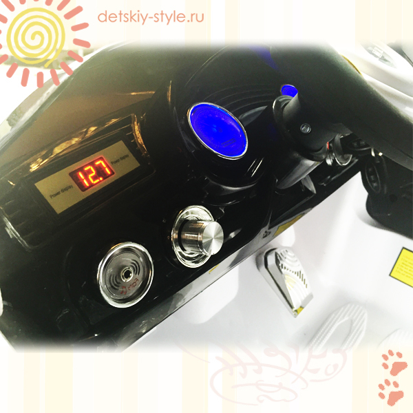 Электромобиль River Toys "BMW E666KX"