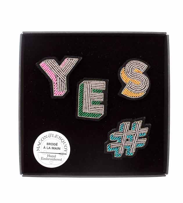 стильный сет из 4 расшитых вручную брошек #YES box от Macon&Lesquoy