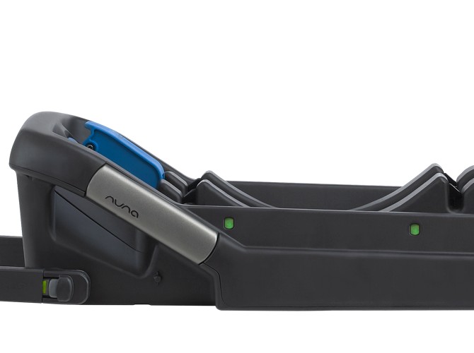 База Nuna IsoFix
