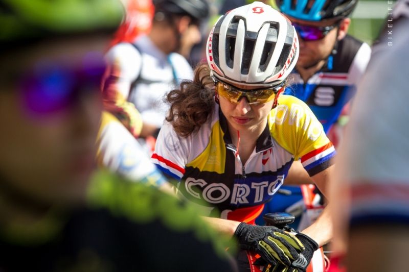 Седа Гренавцева на старте этапа Beskidy MTB Trophy