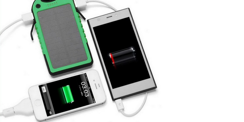 Внешний аккумулятор Power Bank на солнечных батареях Solar Charger 5000mah 1