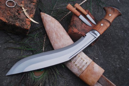 Какие ножи производит Nepalese Kukri House?