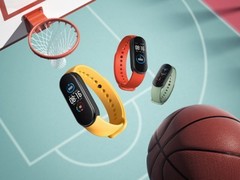 Xiaomi Mi Band 5: магнитная зарядка, NFC и «народная» цена