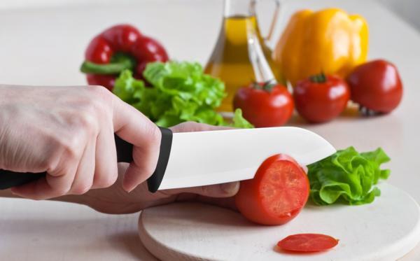 Как правильно держать нож и быстро резать продукты