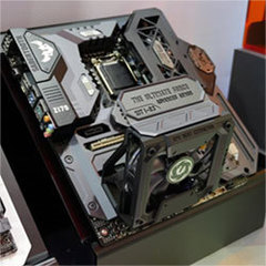 ASUS Предлагает кастомизировать материнскую плату, графический процессор и периферию