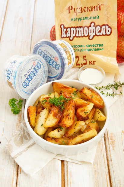 Картофель, запеченый по-деревенски с травами Картофель, запеченый по-деревенски с травами