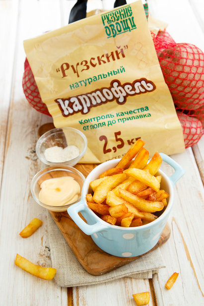 Картофель фри с горчичным соусом и домашним майонезом Картофель фри с горчичным соусом и домашним майонезом