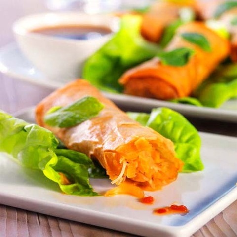 https://static-eu.insales.ru/images/products/1/1325/38356269/vegetable_spring_rolls.jpg