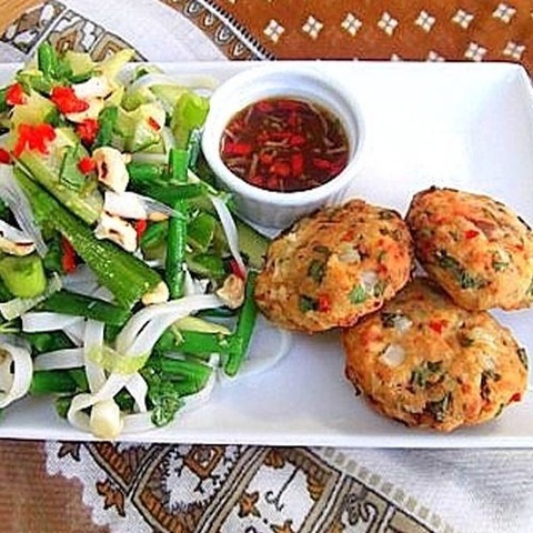 https://static-eu.insales.ru/images/products/1/1992/74745800/thai_tofu_cakes.jpg