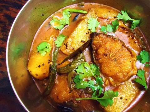 https://static-eu.insales.ru/images/products/1/2619/16902715/fish_curry_0.jpg
