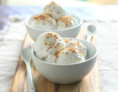 https://static-eu.insales.ru/images/products/1/2807/16239351/coconut_ice_cream.jpg