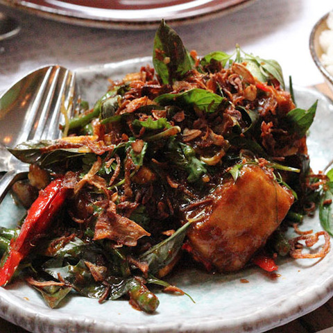 https://static-eu.insales.ru/images/products/1/365/49799533/stir_fry_sweet_basil.jpg