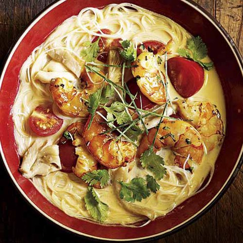 https://static-eu.insales.ru/images/products/1/3972/39538564/thai_coconut_noodles_massaman.jpg