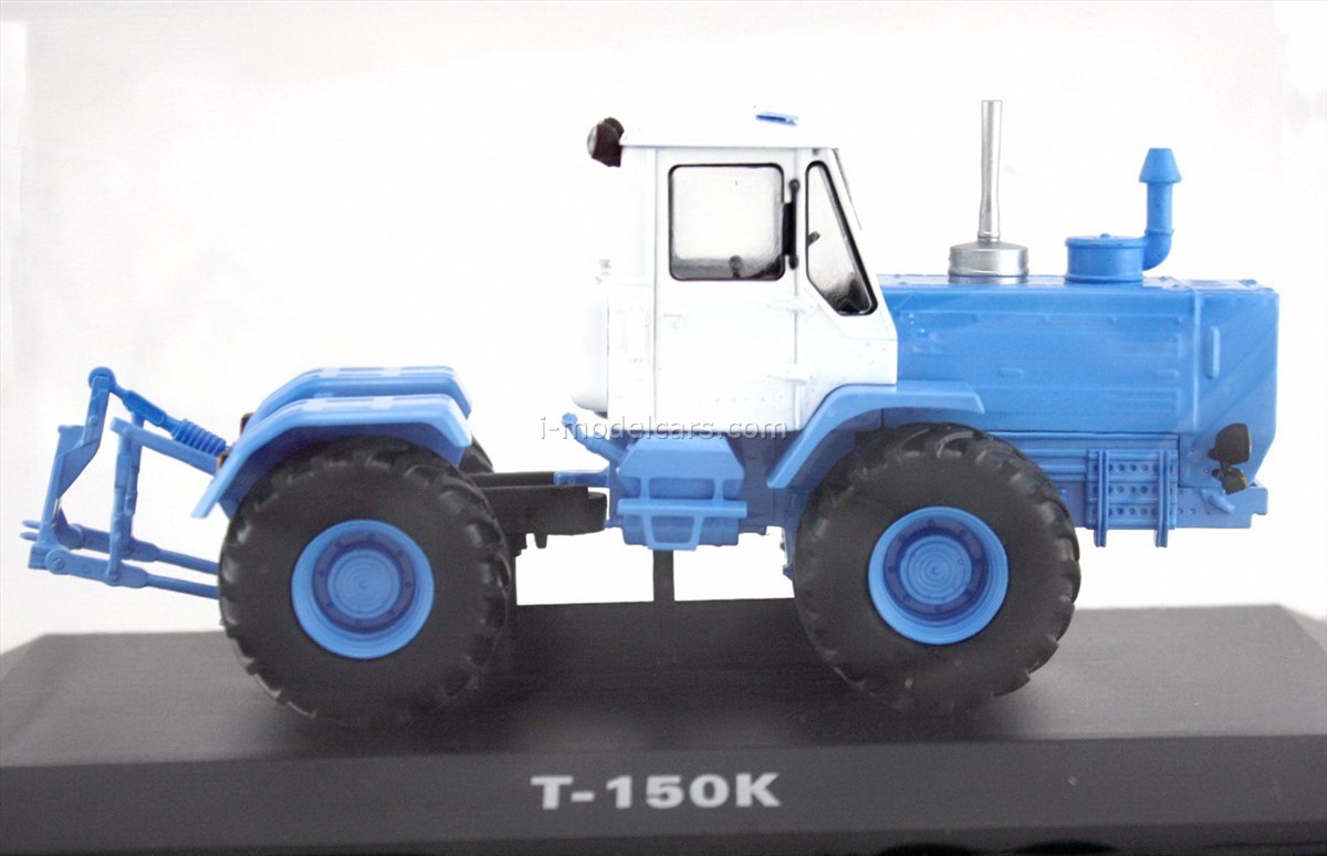 metal Hachette  with magazine 1:43 K-700 wheeled tractor scale model