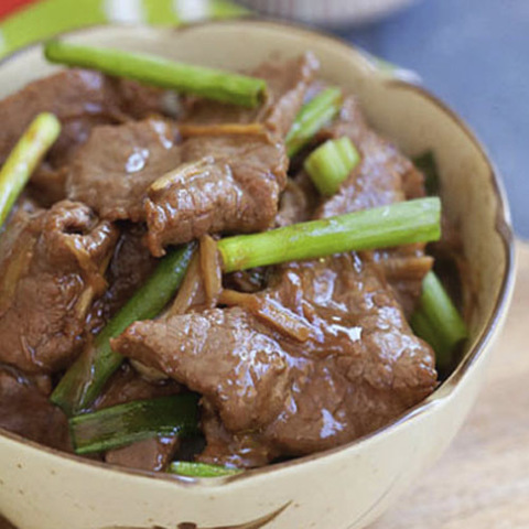 https://static-eu.insales.ru/images/products/1/4882/64451346/chinese_beef_wok.jpg