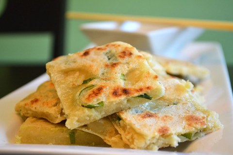 https://static-eu.insales.ru/images/products/1/4919/14422839/Chinese_Spring_Onion_Pancakes_last.jpg