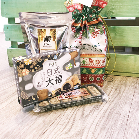 https://static-eu.insales.ru/images/products/1/4921/268497721/mochi_and_tea2.jpg
