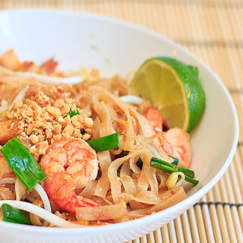 https://static-eu.insales.ru/images/products/1/5018/38933402/pad_thai.jpg