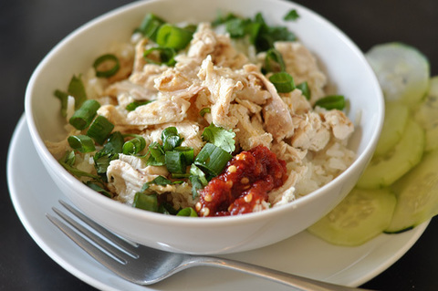 https://static-eu.insales.ru/images/products/1/5141/15356949/Hainan_chicken.jpg