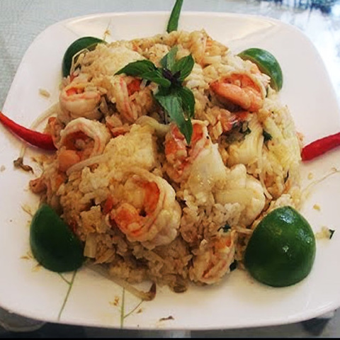 https://static-eu.insales.ru/images/products/1/5347/107132131/fried_rice_with_lychee.jpg