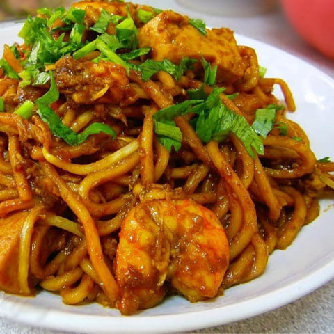 https://static-eu.insales.ru/images/products/1/5410/43513122/mee_goreng.jpg