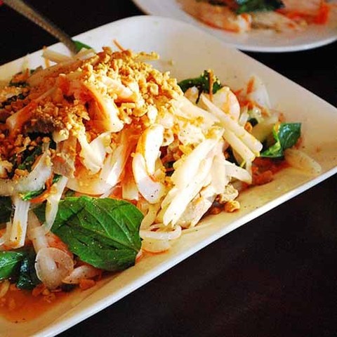 https://static-eu.insales.ru/images/products/1/5530/34059674/lotus_rootlets_salad.jpg