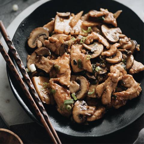 https://static-eu.insales.ru/images/products/1/5608/220009960/chinese_chicken_stir_fry.jpg