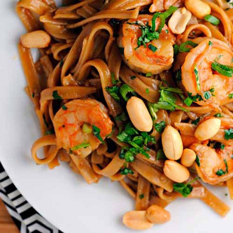 https://static-eu.insales.ru/images/products/1/5849/38115033/hot_thai_noodles.jpg