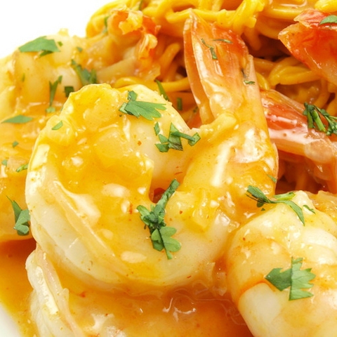 https://static-eu.insales.ru/images/products/1/6267/9689211/0450651001334138069_thai_coconut_curry_shrimp.jpg