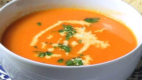 https://static-eu.insales.ru/images/products/1/6331/9689275/0638388001332660767_Tomato_soup.jpg
