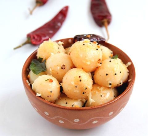 https://static-eu.insales.ru/images/products/1/6379/9689323/0250286001340281606_rice_balls2.jpg
