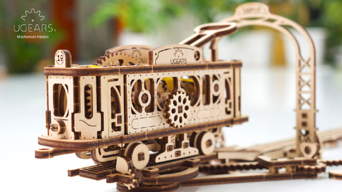 Деревянные конструкторы Ugears. Модель Трамвайная линия (коллекция Механический город)
