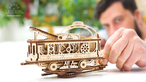 Деревянные конструкторы Ugears. Модель Трамвайная линия (коллекция Механический город)
