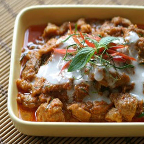 https://static-eu.insales.ru/images/products/1/6739/86735443/gaeng-panang.jpg