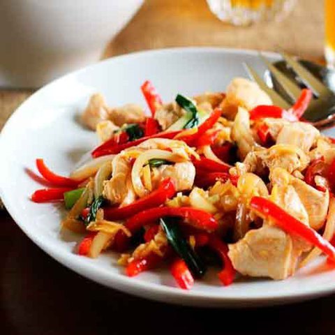 https://static-eu.insales.ru/images/products/1/6759/38697575/stir-fry_chicken.jpg