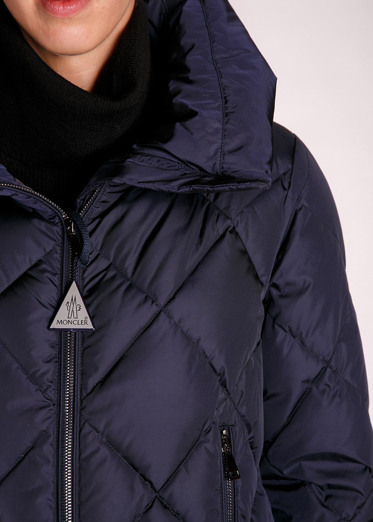 Костюмы moncler женские с доставкой