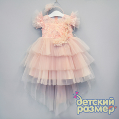 Платье (гипюр, брошь)