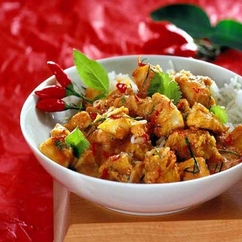 https://static-eu.insales.ru/images/products/1/741/31630053/thai_holy_basil_chicken.jpg