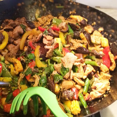 https://static-eu.insales.ru/images/products/1/8040/82468712/jungle_pork.jpg