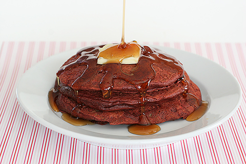 https://static-eu.insales.ru/images/products/1/964/28419012/Red_Pancakes.jpg